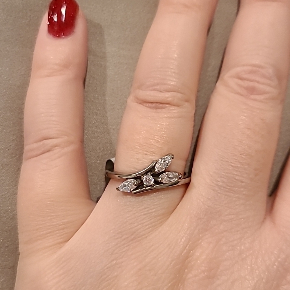 4 stones cubic zirconia stainless steel ring